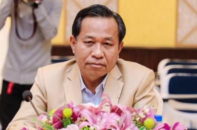 សង្គម​ស៊ីវិល​រិះគន់​ការ​តែងតាំង​លោក ឈូក បណ្ឌិត អតីត​អភិបាល​ក្រុង​បាវិត​ជា​មន្ត្រី​ជាន់ខ្ពស់​ថា​ជា​គំរូ​មិន​ល្អ​នៅ​ក្នុង​សង្គម