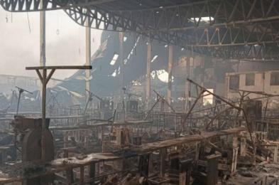 ក្រោយរោងចក្រឆេះក្នុងស្រុកអង្គស្នួល កម្មករជាង២០០០នាក់គ្មានការងារធ្វើ