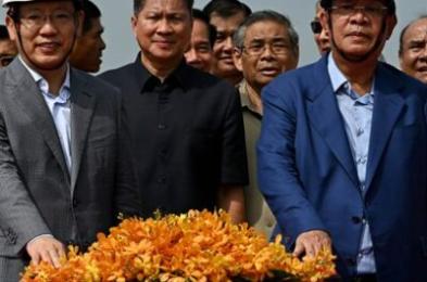 Hun Sen says he’s no longer concerned Cambodian workers will be forced from Thailand